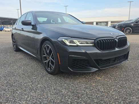 Used 2022 BMW 540i xDrive w/ M Sport Package image 2