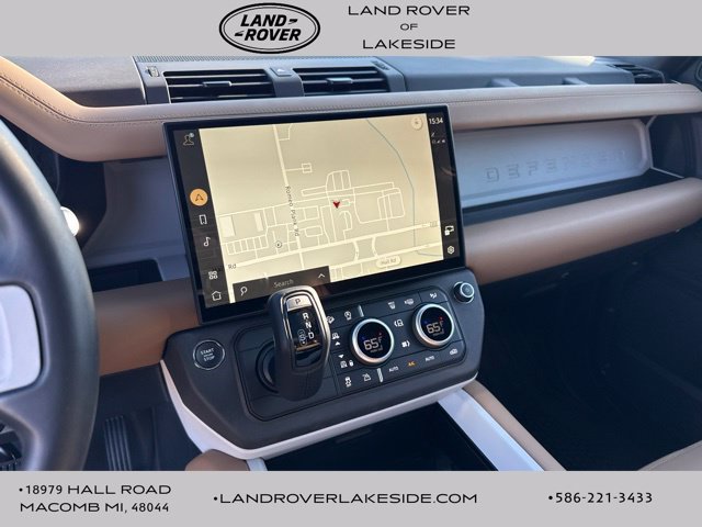 Used 2026 Land Rover Defender 110 X-Dynamic SE AWD/4WD image 18