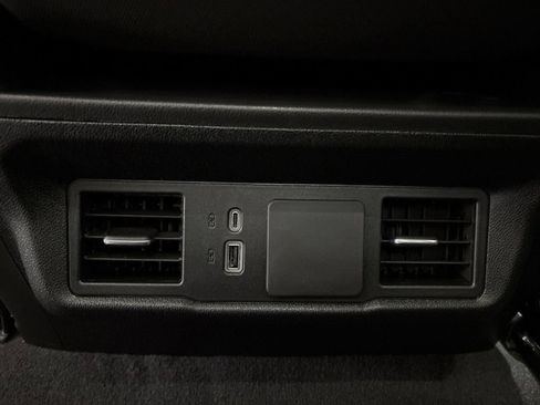 Used 2026 Chevrolet Silverado 1500 Custom AWD/4WD image 33