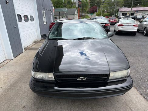 Used 1995 Chevrolet Impala SS RWD image 2