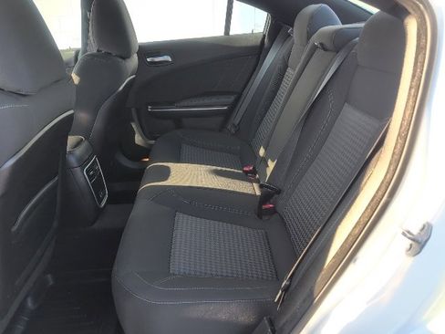Used 2017 Dodge Charger SXT w/ Driver Confidence Group image 29