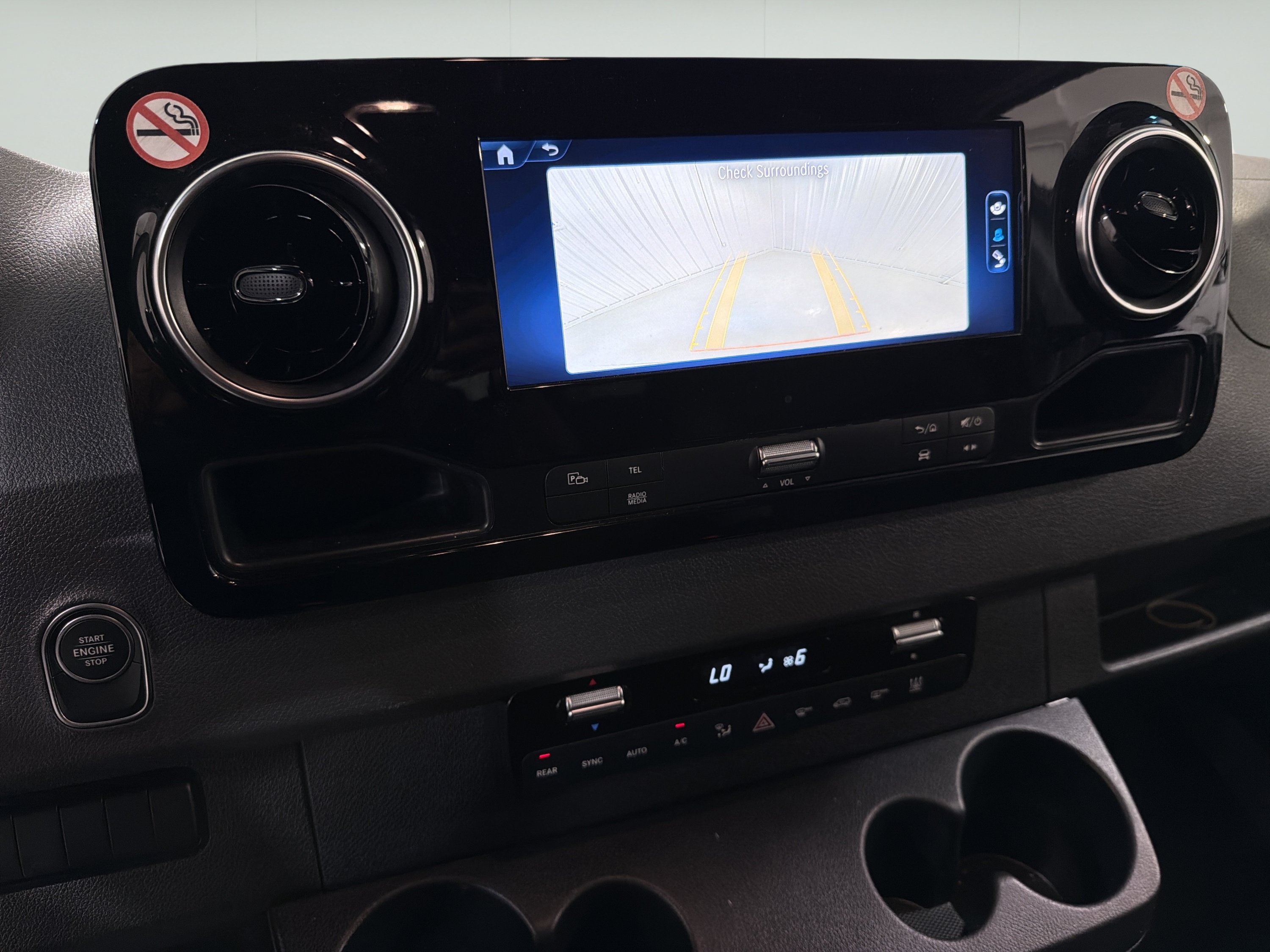 Used 2025 Mercedes-Benz Sprinter 2500 image 18