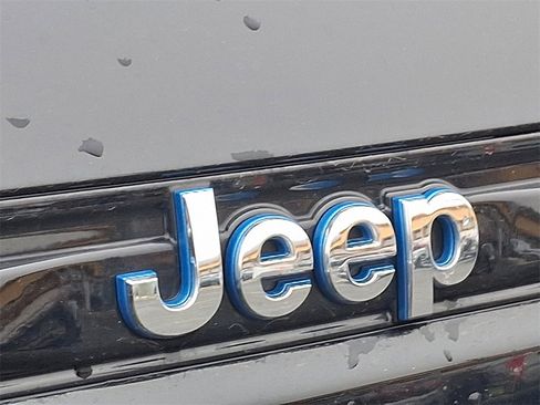 Used 2023 Jeep Grand Cherokee 4WD 4xe image 29