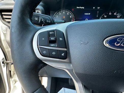 Used 2020 Ford Explorer XLT w/ Comfort Package AWD/4WD image 18