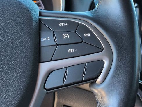 Used 2020 Jeep Grand Cherokee Altitude AWD/4WD image 24