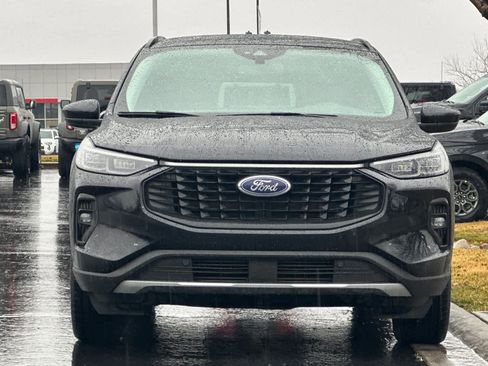 Certified 2025 Ford Escape Platinum image 10