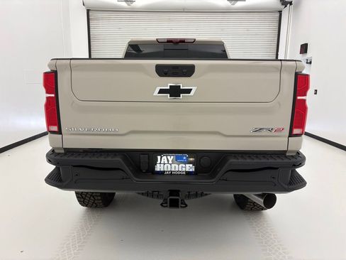 New 2026 Chevrolet Silverado 2500 ZR2 AWD/4WD image 28