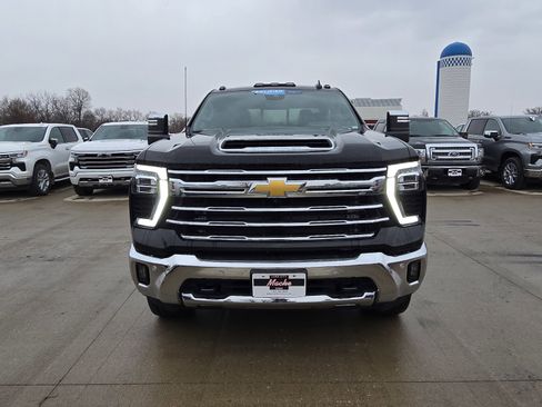 Certified 2024 Chevrolet Silverado 3500 LTZ w/ LTZ Plus Package image 2