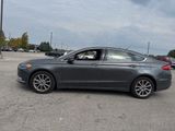 Used 2017 Ford Fusion SE w/ Fusion SE Technology Package image 4