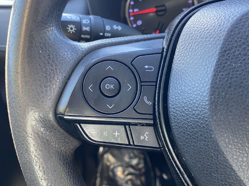 Used 2019 Toyota RAV4 XLE FWD image 20