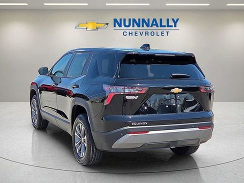 New 2026 Chevrolet Equinox LT FWD image 3