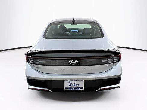 Used 2024 Hyundai Sonata Limited FWD image 6