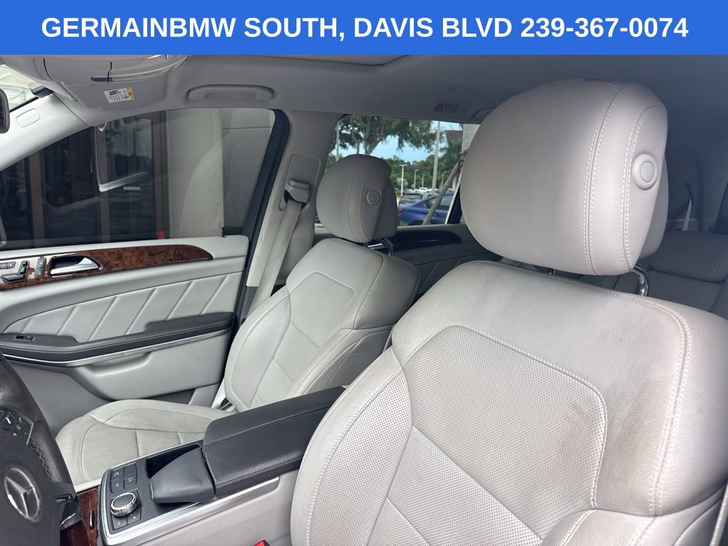 Used 2015 Mercedes-Benz GL 550 4MATIC image 21