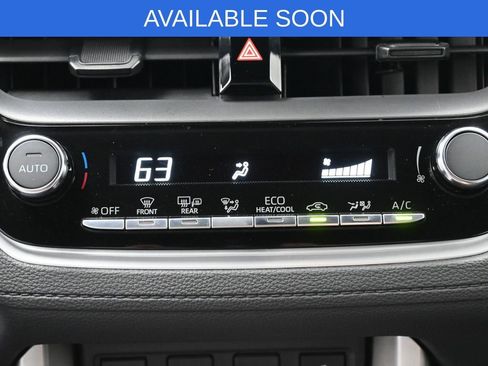 Used 2024 Toyota Corolla Cross SE image 20