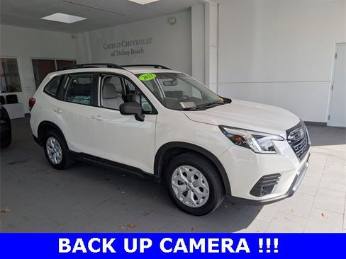Used 2023 Subaru Forester image 2