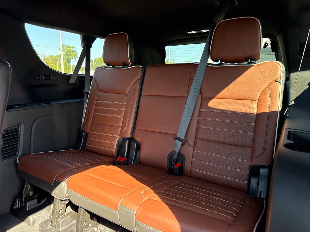 Certified 2023 GMC Yukon XL Denali Ultimate AWD/4WD image 10