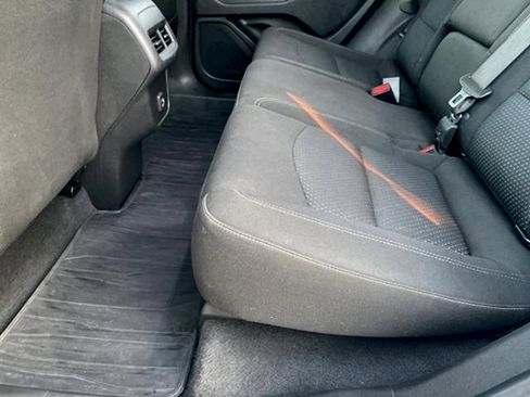 Used 2022 GMC Terrain SLE w/ Elevation Edition image 23