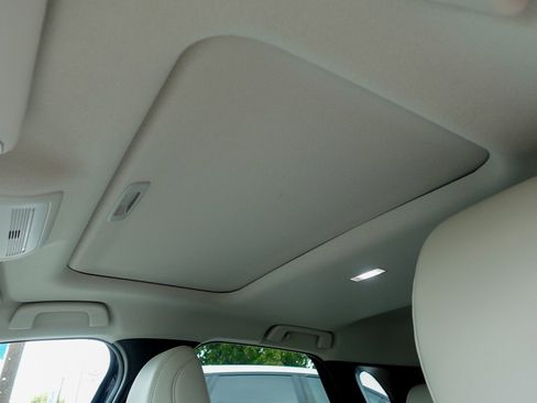 Certified 2025 MAZDA CX-30 AWD 2.5 S w/ Premium Package image 11