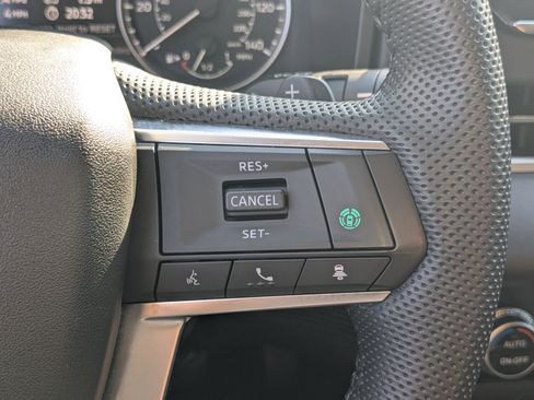 Used 2023 Mitsubishi Outlander SE image 44