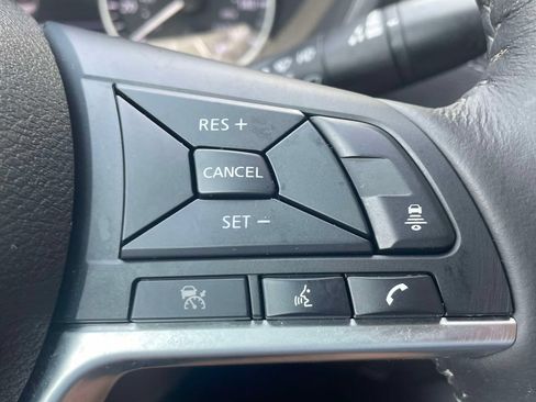 Used 2025 Nissan Sentra SV w/ All-Weather Package FWD image 29