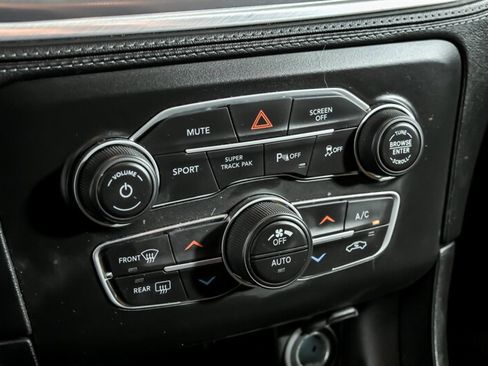 Used 2022 Dodge Charger R/T w/ Plus Group RWD image 30