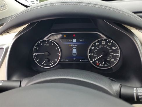 Used 2024 Nissan Murano SL image 18