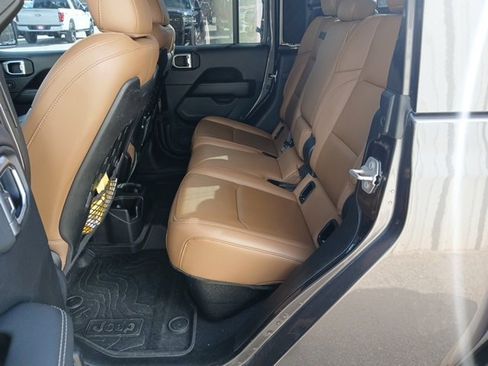 Used 2020 Jeep Gladiator Rubicon image 28