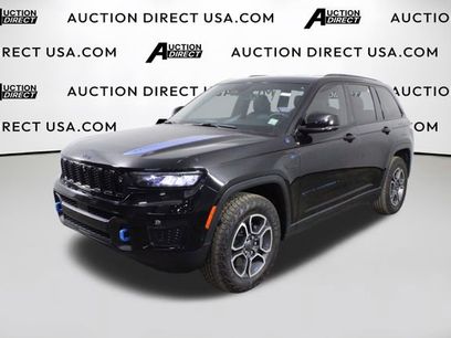 Used 2022 Jeep Grand Cherokee Trailhawk w/ Advanced Protech Group II