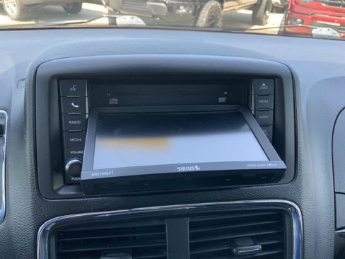 Used 2019 Dodge Grand Caravan SXT FWD image 32