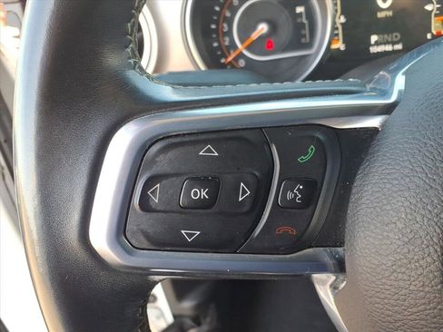 Used 2019 Jeep Wrangler Unlimited Sahara image 39