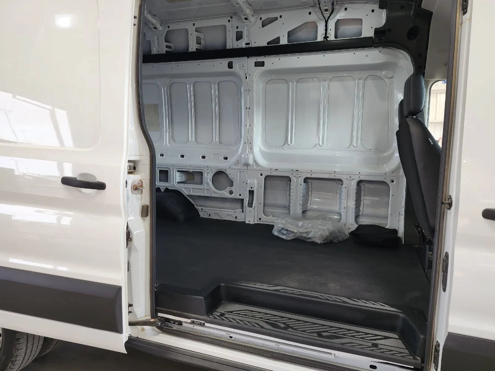 Used 2021 Ford Transit 350 148 High Roof Extended DRW RWD image 14