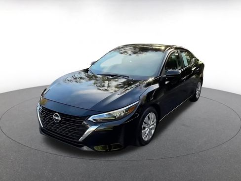 Used 2025 Nissan Sentra S image 7