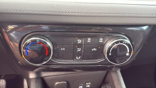 Used 2025 Chevrolet TrailBlazer LT AWD/4WD image 20
