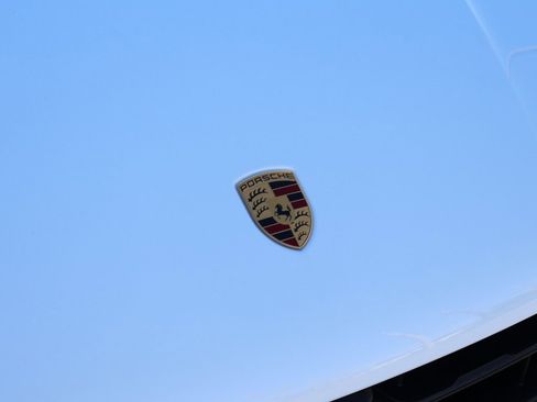 New 2026 Porsche Macan GTS image 13