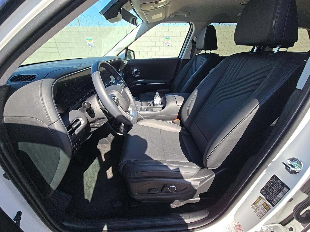 Used 2026 Hyundai Palisade SEL AWD/4WD image 13