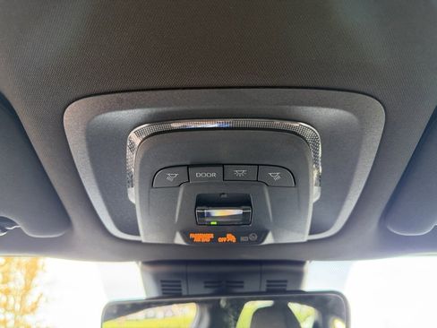 Used 2024 Toyota Crown XLE image 27