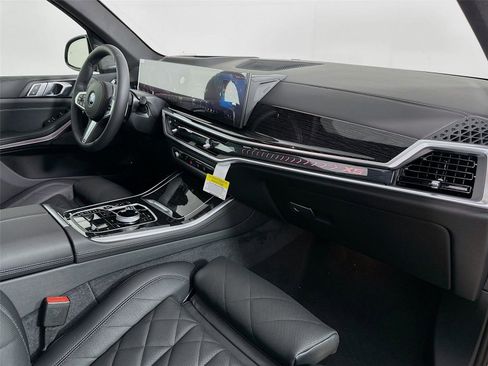 New 2026 BMW X5 xDrive50e w/ Executive Package image 30