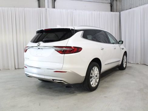 Used 2021 Buick Enclave Premium w/ Sun and Sites Package FWD image 28