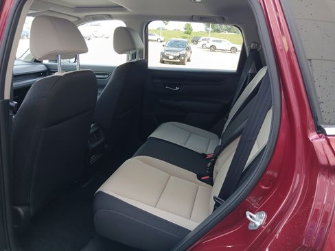 Used 2024 Honda CR-V EX image 8