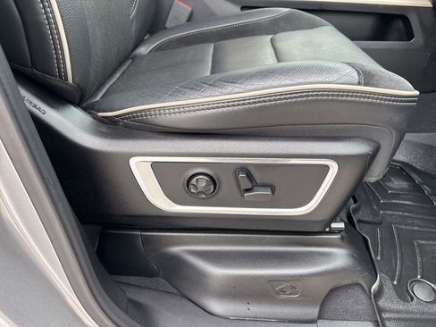 Used 2019 RAM 1500 Laramie AWD/4WD image 55
