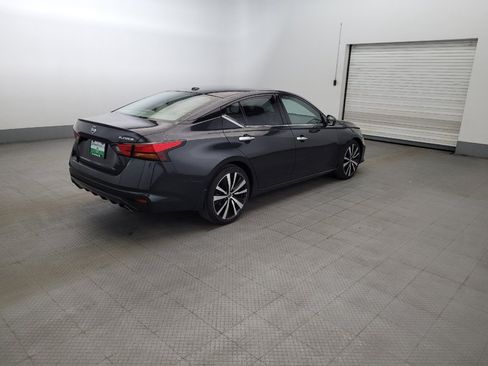 Used 2019 Nissan Altima 2.5 Platinum FWD image 10