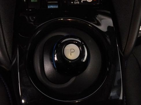 Used 2022 Nissan Leaf SV Plus image 16