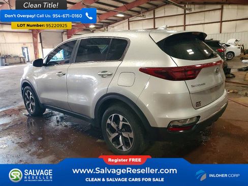 Used 2021 Kia Sportage LX image 3