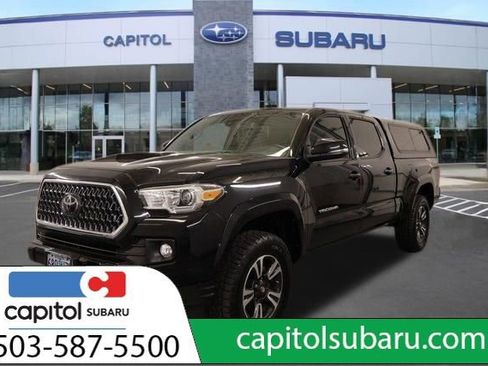 Used 2018 Toyota Tacoma TRD Sport w/ Technology Package AWD/4WD image 6
