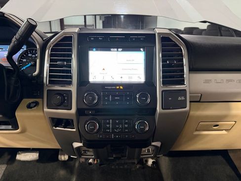 Used 2017 Ford F450 Lariat w/ Lariat Ultimate Package image 17