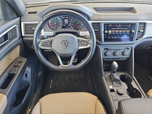 Used 2021 Volkswagen Atlas Cross Sport SE AWD/4WD image 20