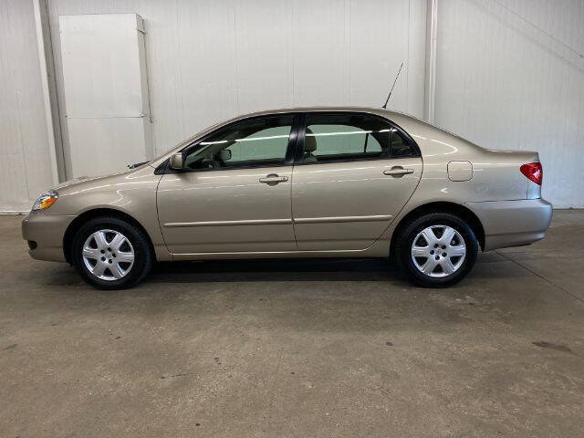 Used 2007 Toyota Corolla LE w/ Audio Value Pkg FWD image 2