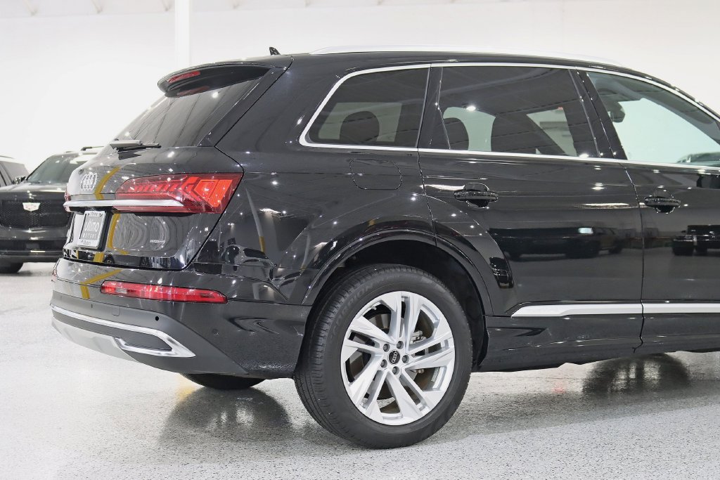 Used 2023 Audi Q7 3.0T Premium w/ Convenience Package AWD/4WD image 10