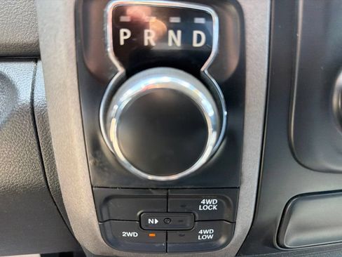 Used 2017 RAM 1500 Express AWD/4WD image 23