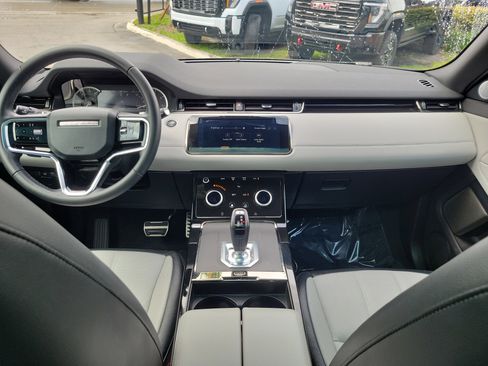 Used 2023 Land Rover Range Rover Evoque R-Dynamic SE image 19